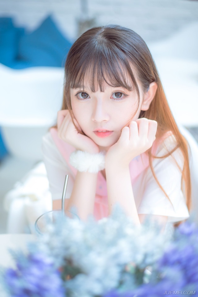 生就这么一次，谈一场以结婚为目的的恋爱，然后就那样相守，在来往的流年里，岁月安好。
